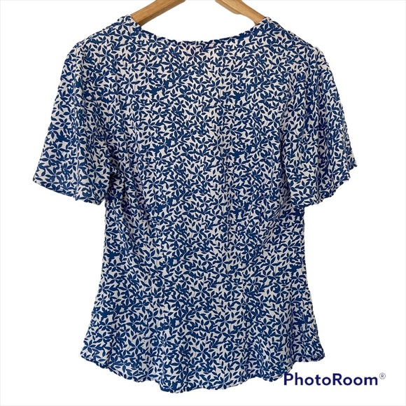 JOE FRESH BLUE/WHITE FLORAL PEPLUM TOP/BLOUSE WITH TIE AND BUTTONS DETAILS, XS - Picture 2 of 8